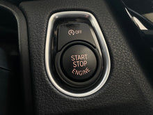 Cargar imagen en el visor de la galería, BMW 420I Cabrio Modelo 2018

