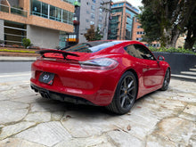 Cargar imagen en el visor de la galería, Porsche Cayman GTS Modelo 2015
