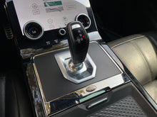 Cargar imagen en el visor de la galería, Land Rover Range Rover Evoque P250S Modelo 2020
