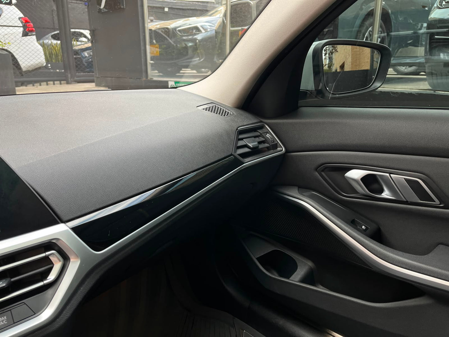 BMW 330e Modelo 2021