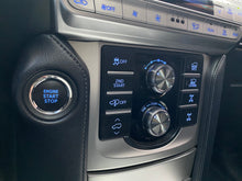 Cargar imagen en el visor de la galería, Toyota Land Cruiser Prado VXL Blindada Modelo 2018
