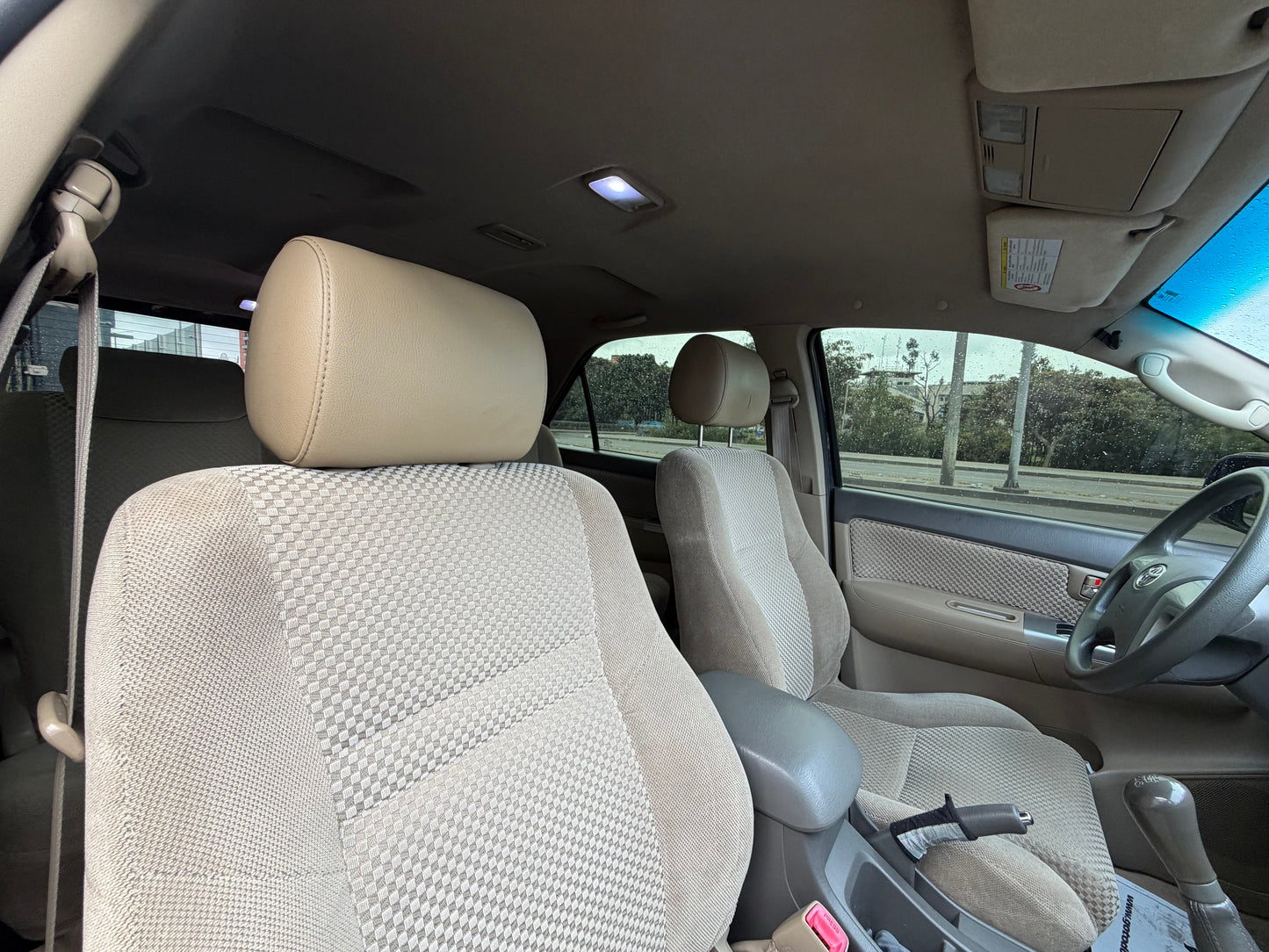 Toyota Fortuner SR5 Urbana Modelo 2012