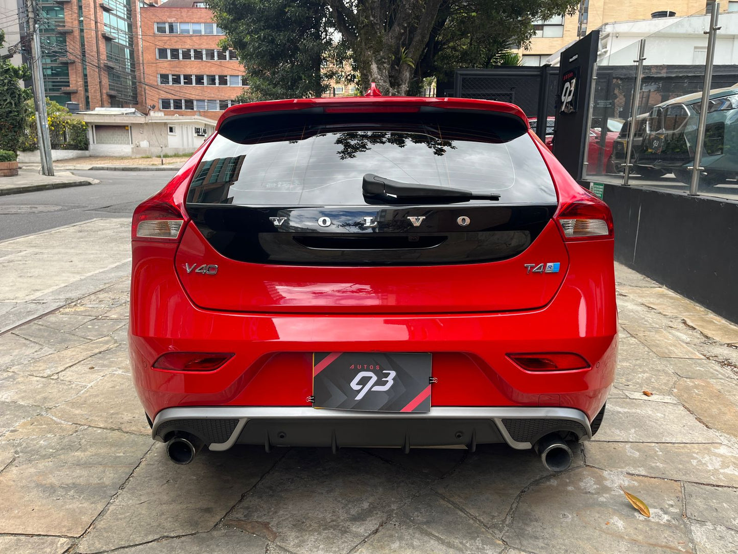 Volvo V40 T4 R-Design Modelo 2019
