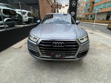 Cargar imagen en el visor de la galería, AUDI Q5 45 TFSI Modelo 2019
