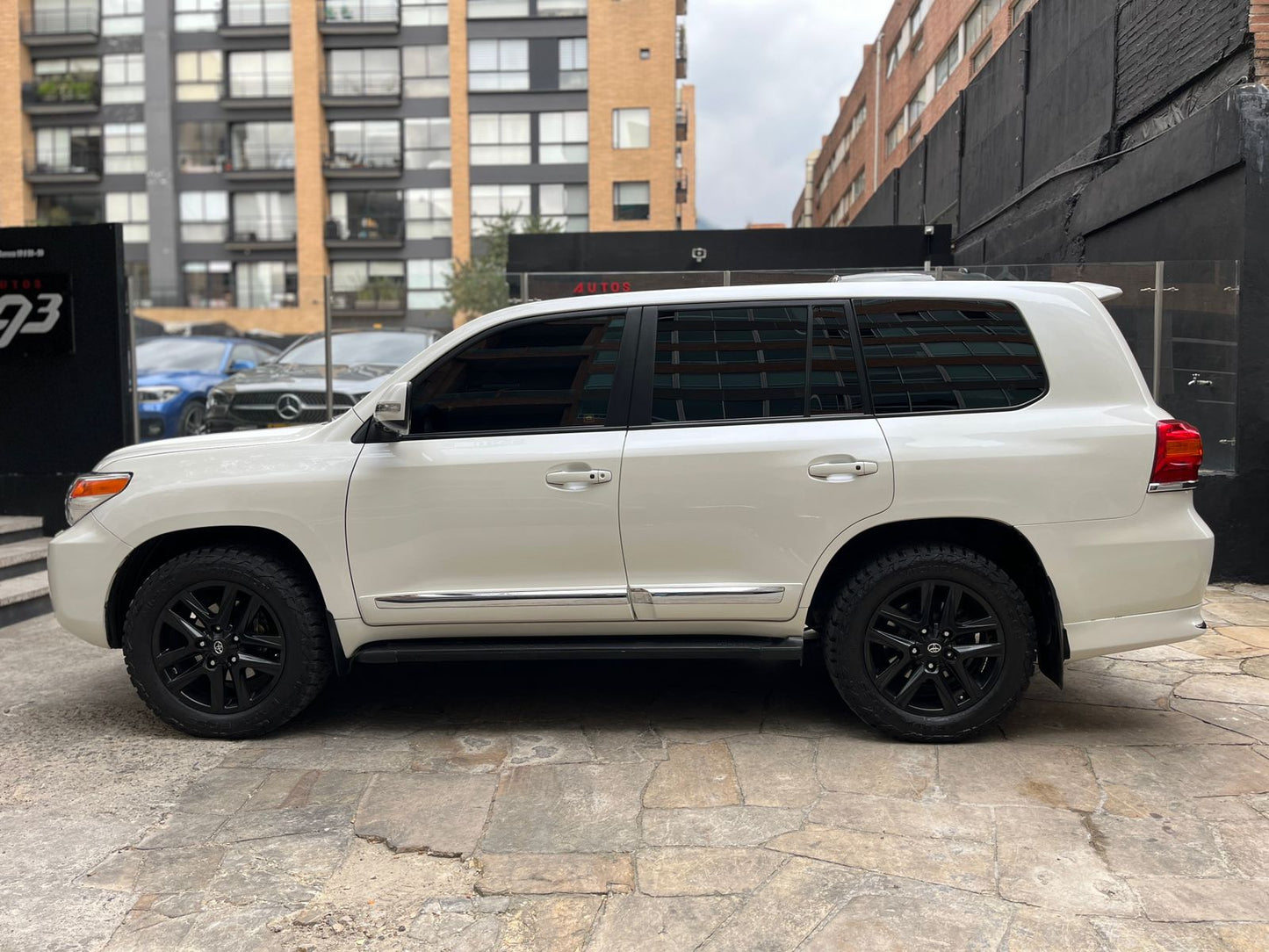 Toyota Land Cruiser 200 Modelo 2013