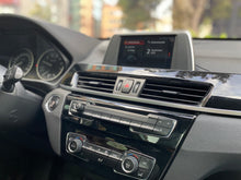 Cargar imagen en el visor de la galería, BMW X1 sDrive20I Modelo 2018
