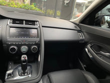 Cargar imagen en el visor de la galería, Jaguar E-Pace S Modelo 2019
