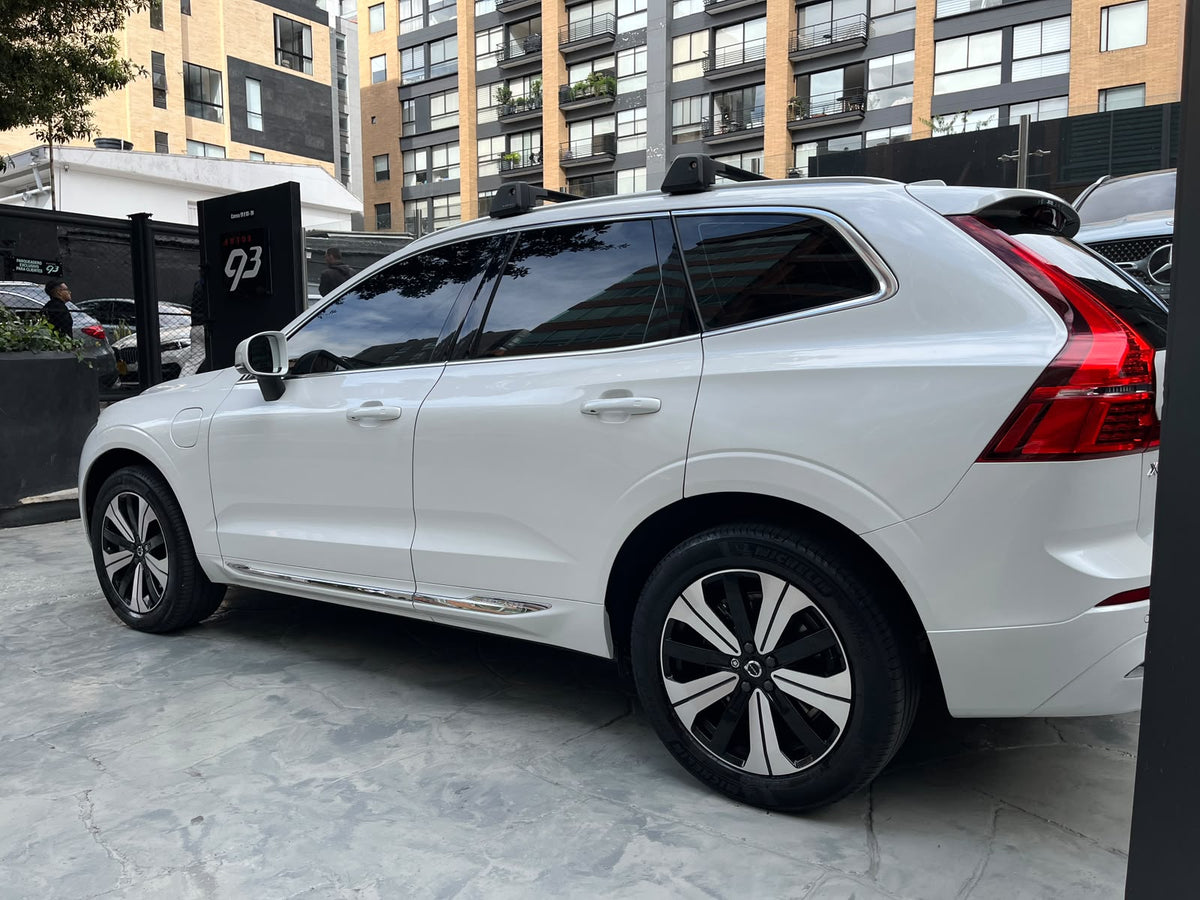 Volvo XC60 T8 Híbrida Enchufable Modelo 2024