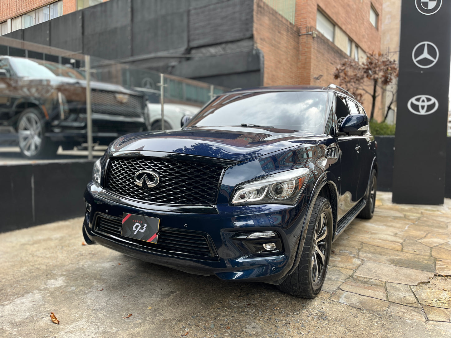 Infiniti QX80 Modelo 2017 - Autos 93
