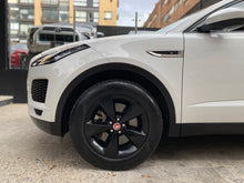 Cargar imagen en el visor de la galería, Jaguar E-Pace S Modelo 2019
