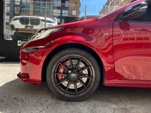 Cargar imagen en el visor de la galería, Toyota GR Yaris Modelo 2024
