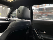 Cargar imagen en el visor de la galería, Mercedes-Benz A200 Hatchback Modelo 2020
