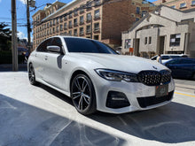 Cargar imagen en el visor de la galería, BMW 330I Modelo 2020
