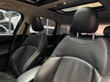 Cargar imagen en el visor de la galería, Mini Cooper SE Countryman Modelo 2020
