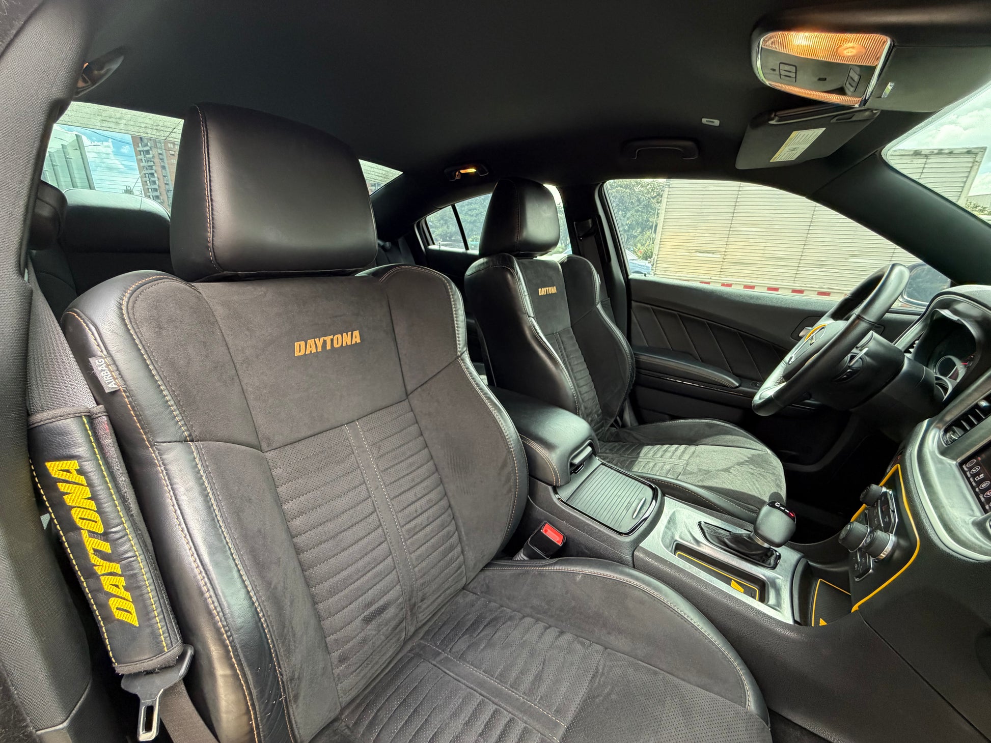 Dodge Charger Daytona Modelo 2017 - Autos 93