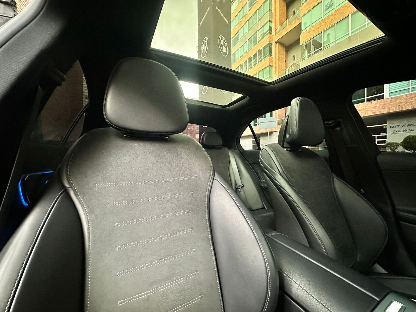 Mercedes-Benz C200 Híbrido Modelo 2023 - Autos 93