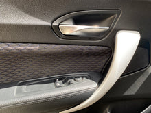 Cargar imagen en el visor de la galería, BMW M235I Coupé Modelo 2015
