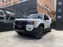 Cargar imagen en el visor de la galería, Toyota Land Cruiser Prado First Edition Modelo 2025
