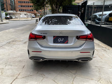 Cargar imagen en el visor de la galería, Mercedes-Benz A200 Sedan Modelo 2022
