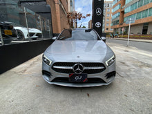 Cargar imagen en el visor de la galería, Mercedes-Benz A200 Sedan Modelo 2022
