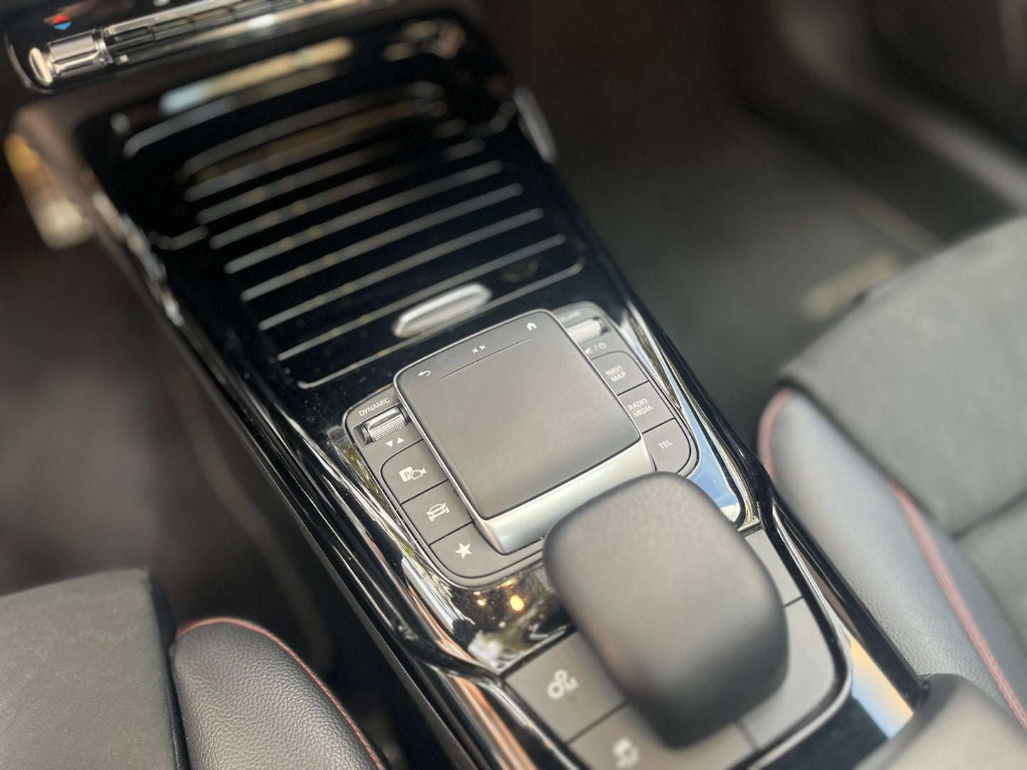 Mercedes Benz CLA35 AMG Modelo 2022 - Autos 93