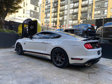 Cargar imagen en el visor de la galería, Ford Mustang Mach 1 Modelo 2022
