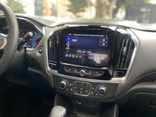 Cargar imagen en el visor de la galería, Chevrolet Traverse RS Modelo 2023
