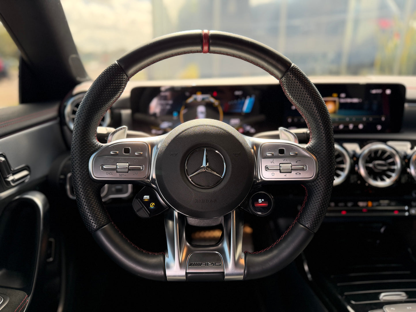 Mercedes Benz CLA 35 AMG Modelo 2023