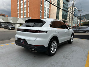 Porsche Cayenne Premium Package Plus Modelo 2024