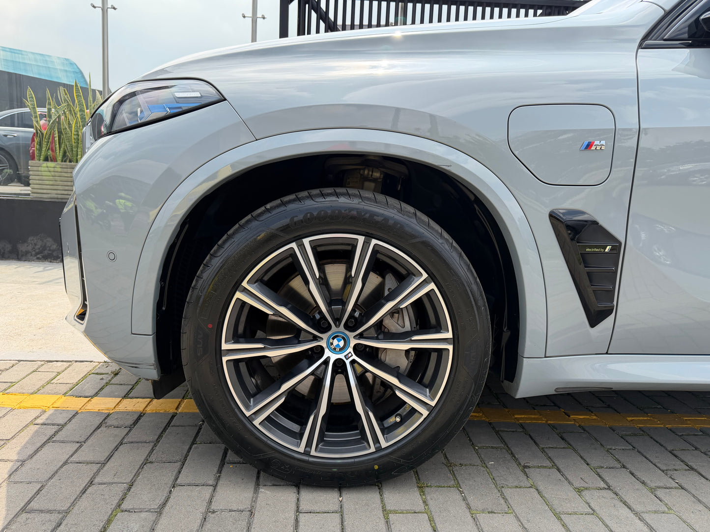 BMW X5 xDrive50e M Modelo 2024 - Autos 93