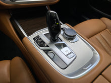 Cargar imagen en el visor de la galería, BMW 740I Blindado Modelo 2016
