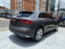 Cargar imagen en el visor de la galería, Audi Q8 Hibrido Modelo 2019
