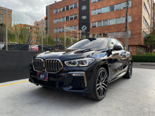 Cargar imagen en el visor de la galería, BMW X6 M50I Modelo 2021
