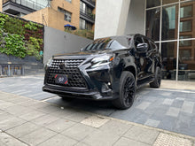 Cargar imagen en el visor de la galería, Lexus GX 460 Modelo 2022
