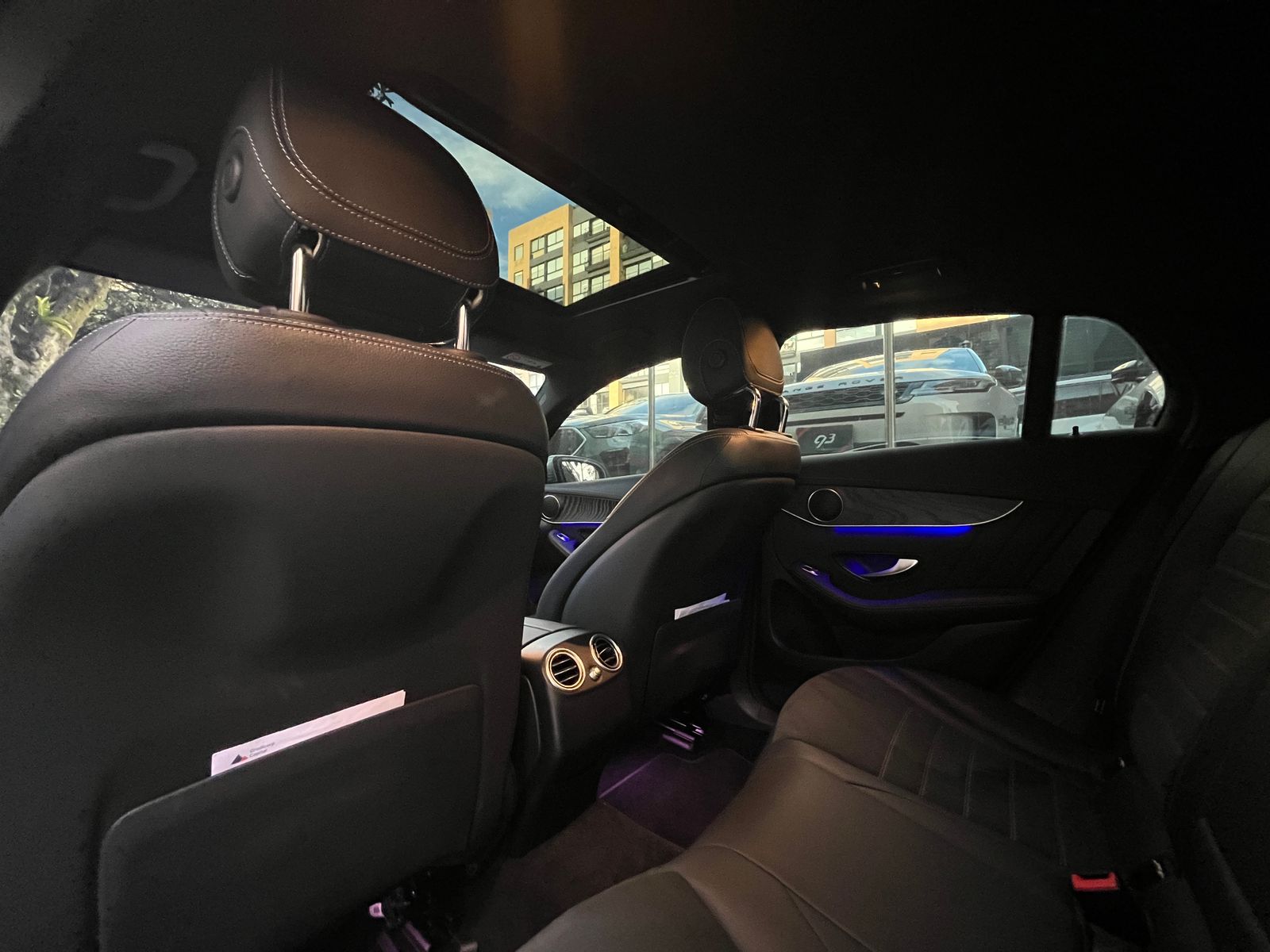 Mercedes-Benz GLC 300e Coupé 4MATIC Modelo 2023 - Autos 93