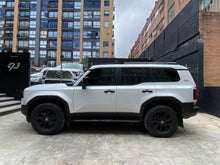 Cargar imagen en el visor de la galería, Toyota Land Cruiser Prado First Edition Modelo 2025
