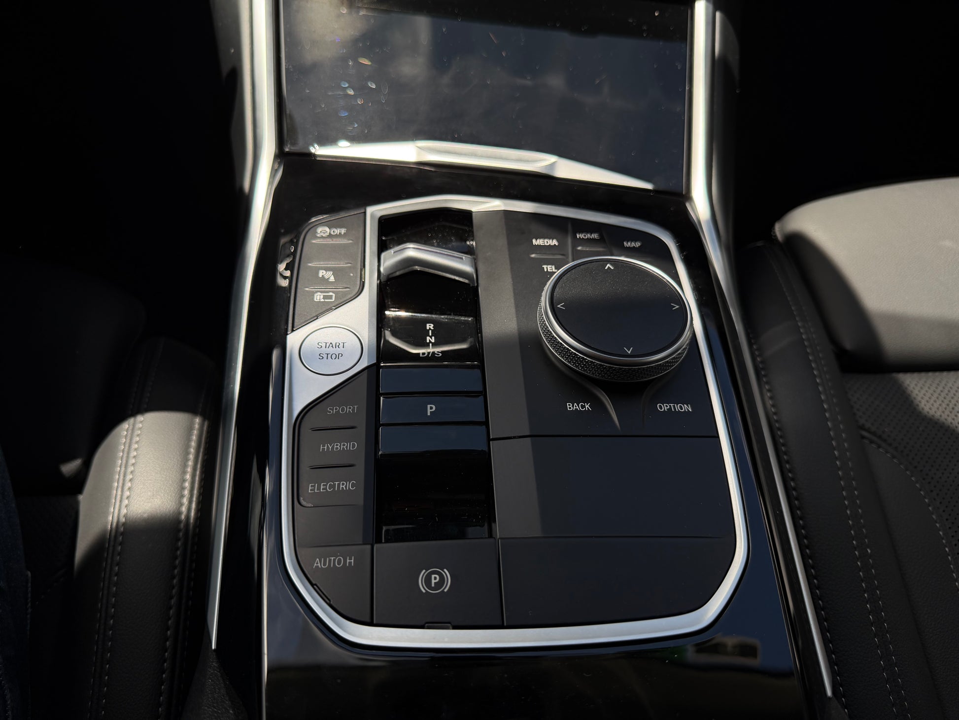 BMW 330e Modelo 2023 - Autos 93