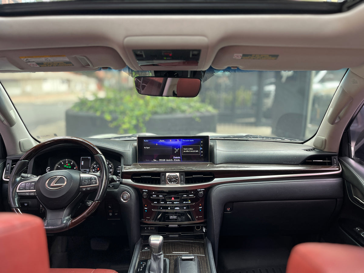 Lexus LX570 Súper Sport Modelo 2017