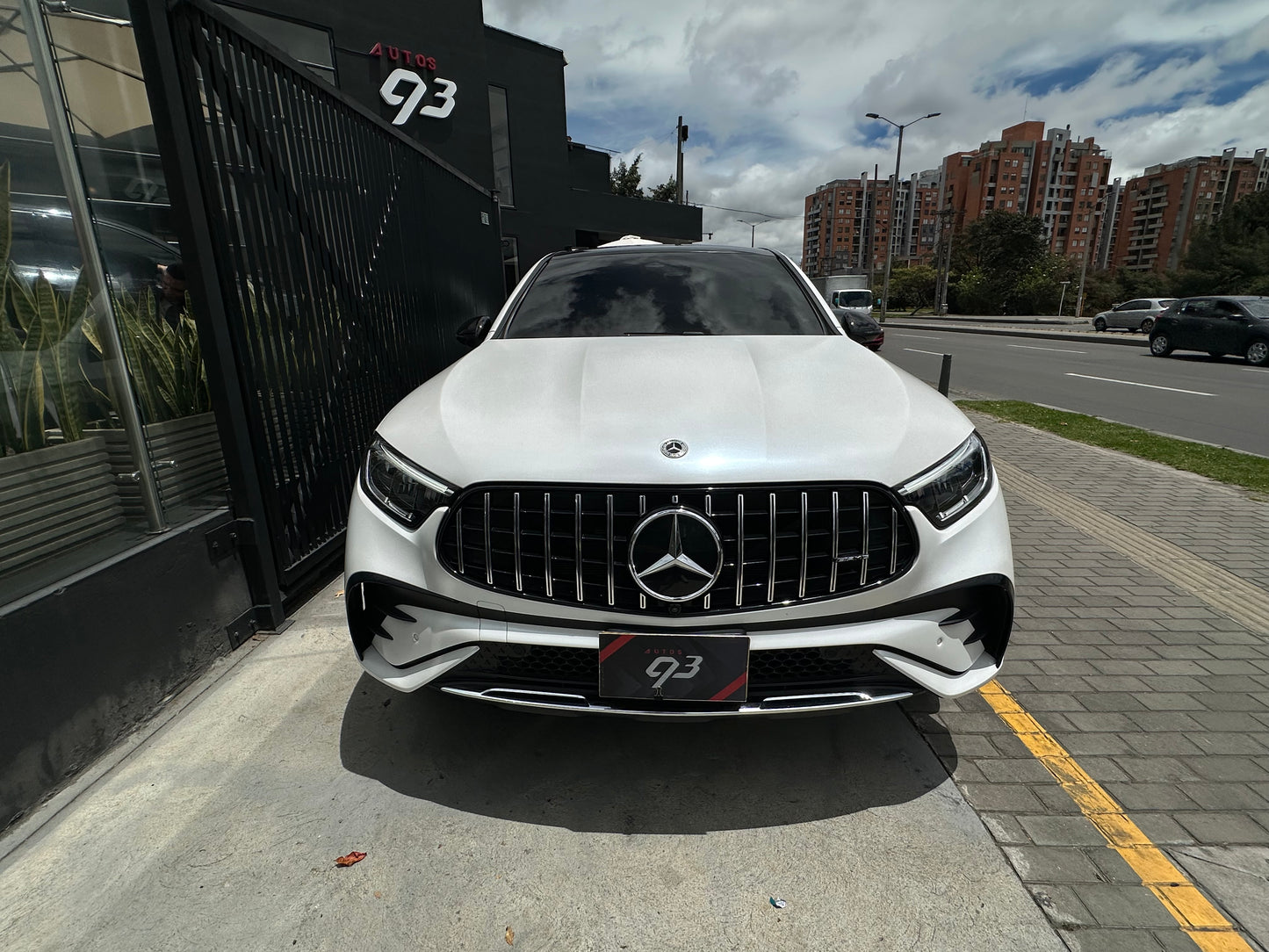 Mercedes-Benz GLC 300 4MATIC Modelo 2025