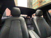 Cargar imagen en el visor de la galería, Mercedes-Benz A200 Hatchback Modelo 2022
