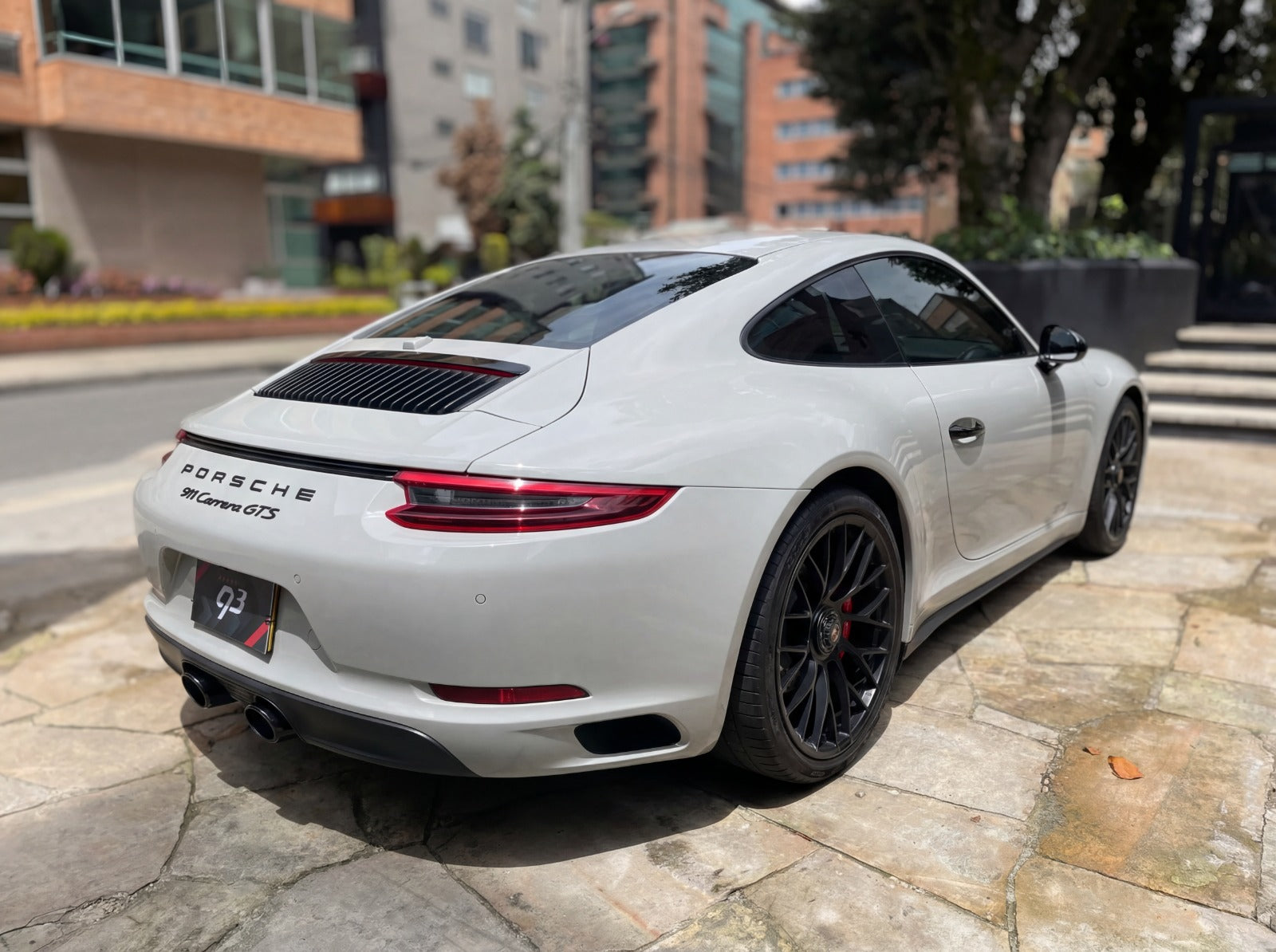 Porsche 911 GTS Coupé Modelo 2018 - Autos 93