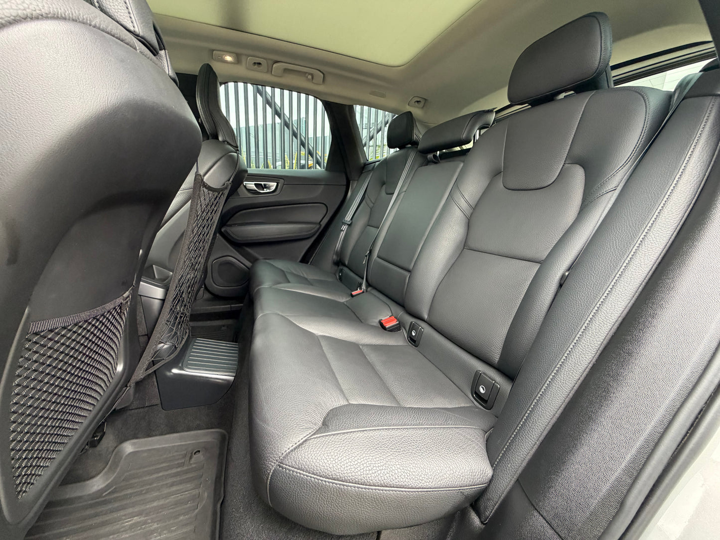 Volvo XC-60 T8 AWD Modelo 2024
