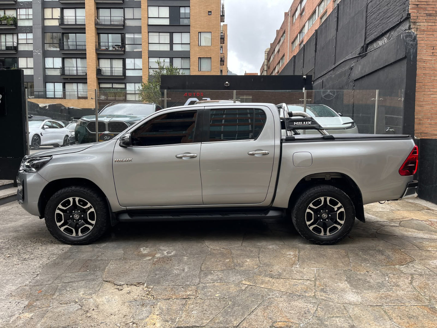Toyota Hilux SRX 2.8 4x4 AT Modelo 2024