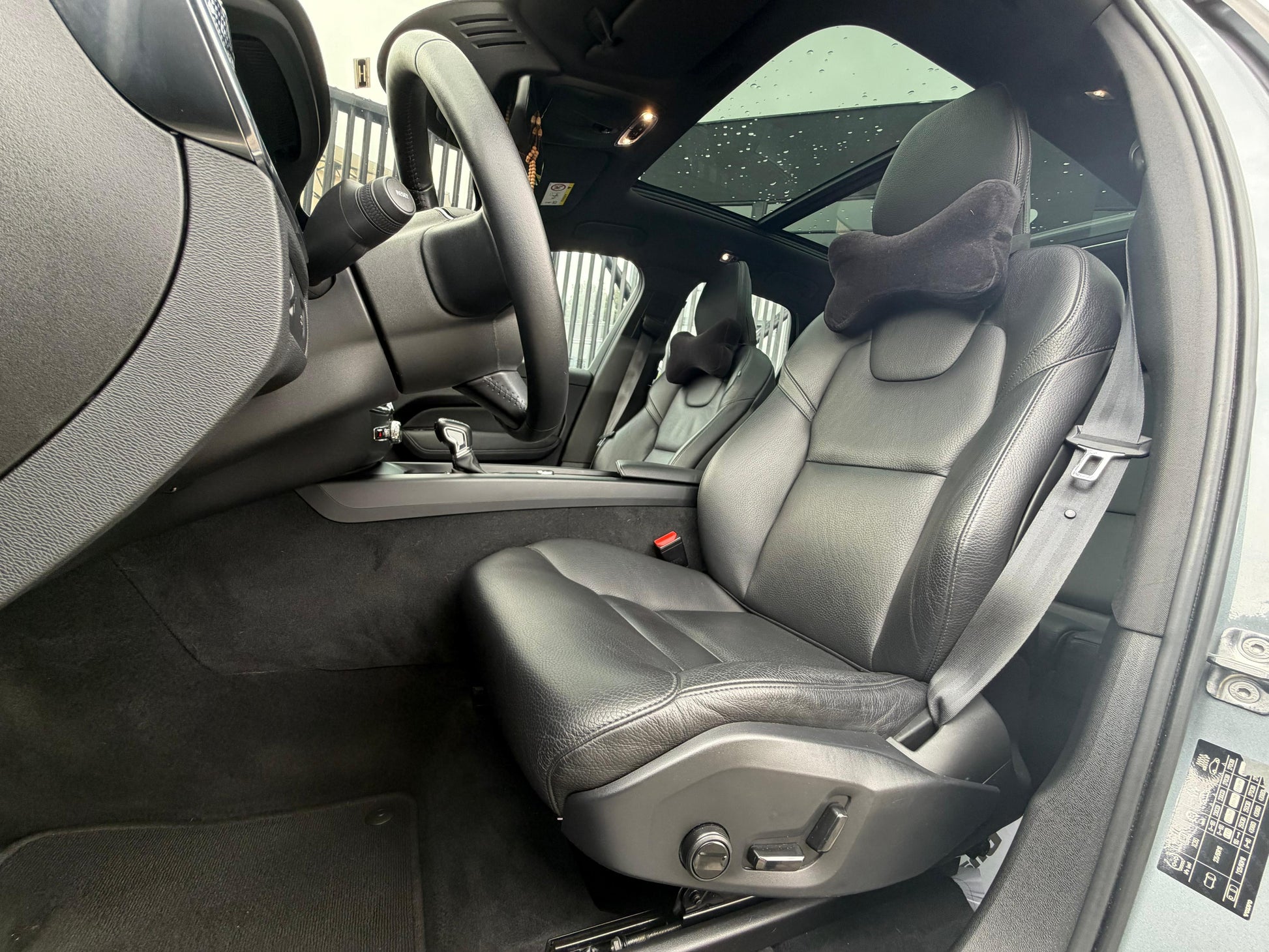 Volvo XC-60 T5 AWD Modelo 2020 - Autos 93