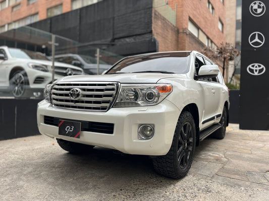 Toyota Land Cruiser 200 Modelo 2013