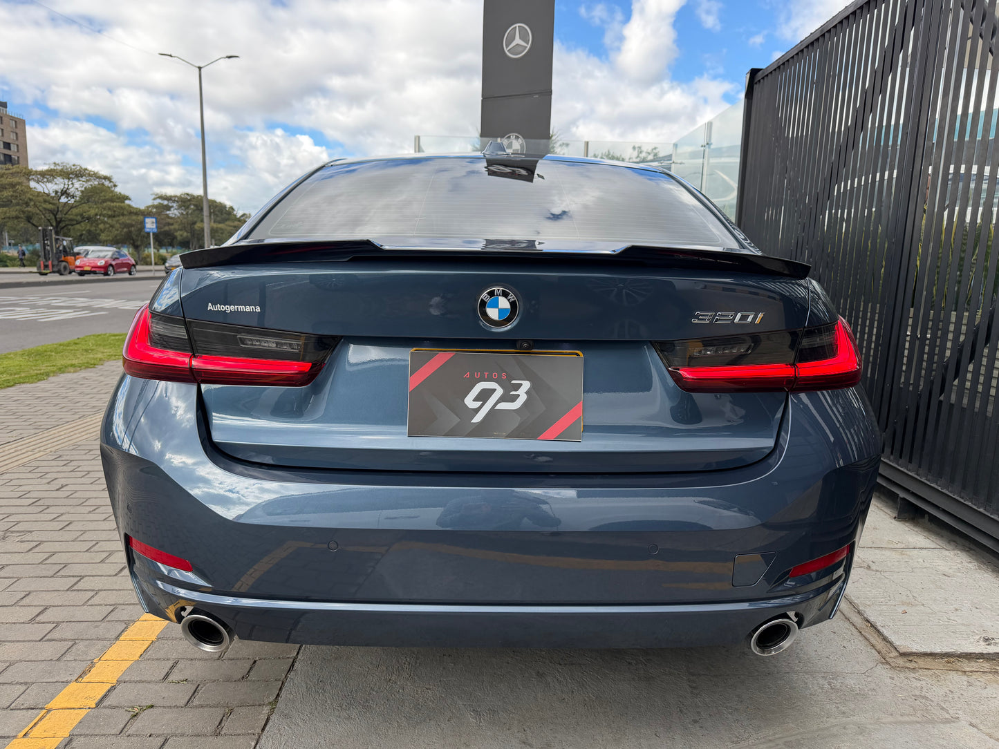 BMW 320i Modelo 2025