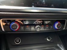 Cargar imagen en el visor de la galería, AUDI Q3 SportBack 40 TFSI S-Line Modelo 2022
