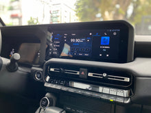 Cargar imagen en el visor de la galería, Toyota Land Cruiser Prado TXL Blindada Modelo 2025
