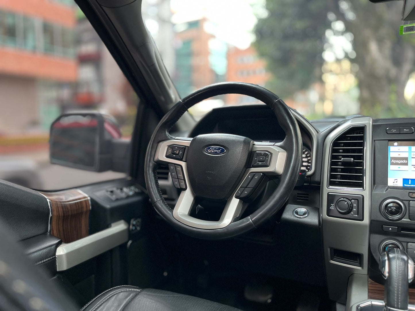 Ford F-150 Lariat EcoBoost Modelo 2017