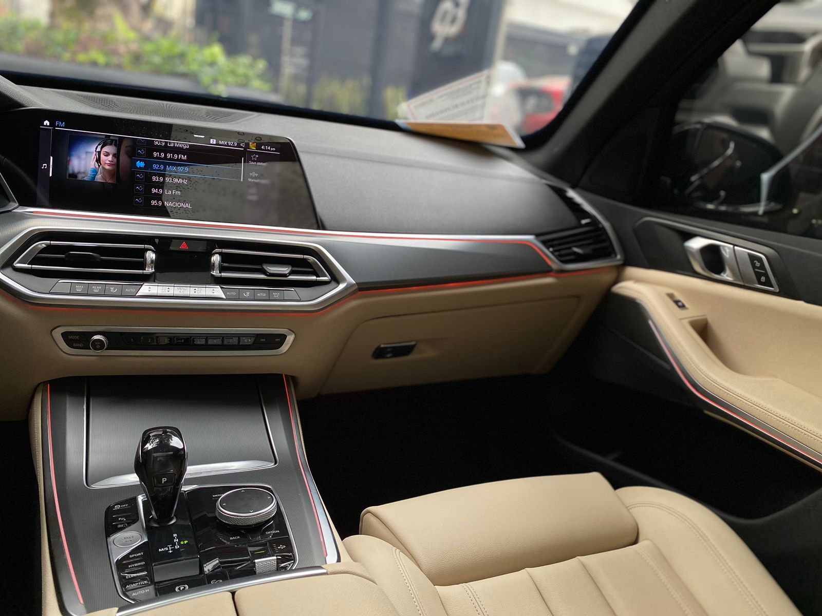 BMW X5 xDrive45E Blindada Modelo 2020 Híbrida - Autos 93